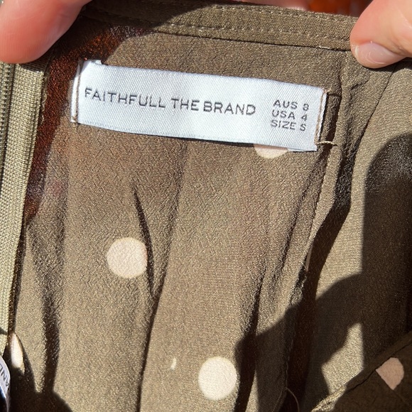 NWOT Anthropologie green jumpsuit with bow tie in the back - Picture 8 of 9